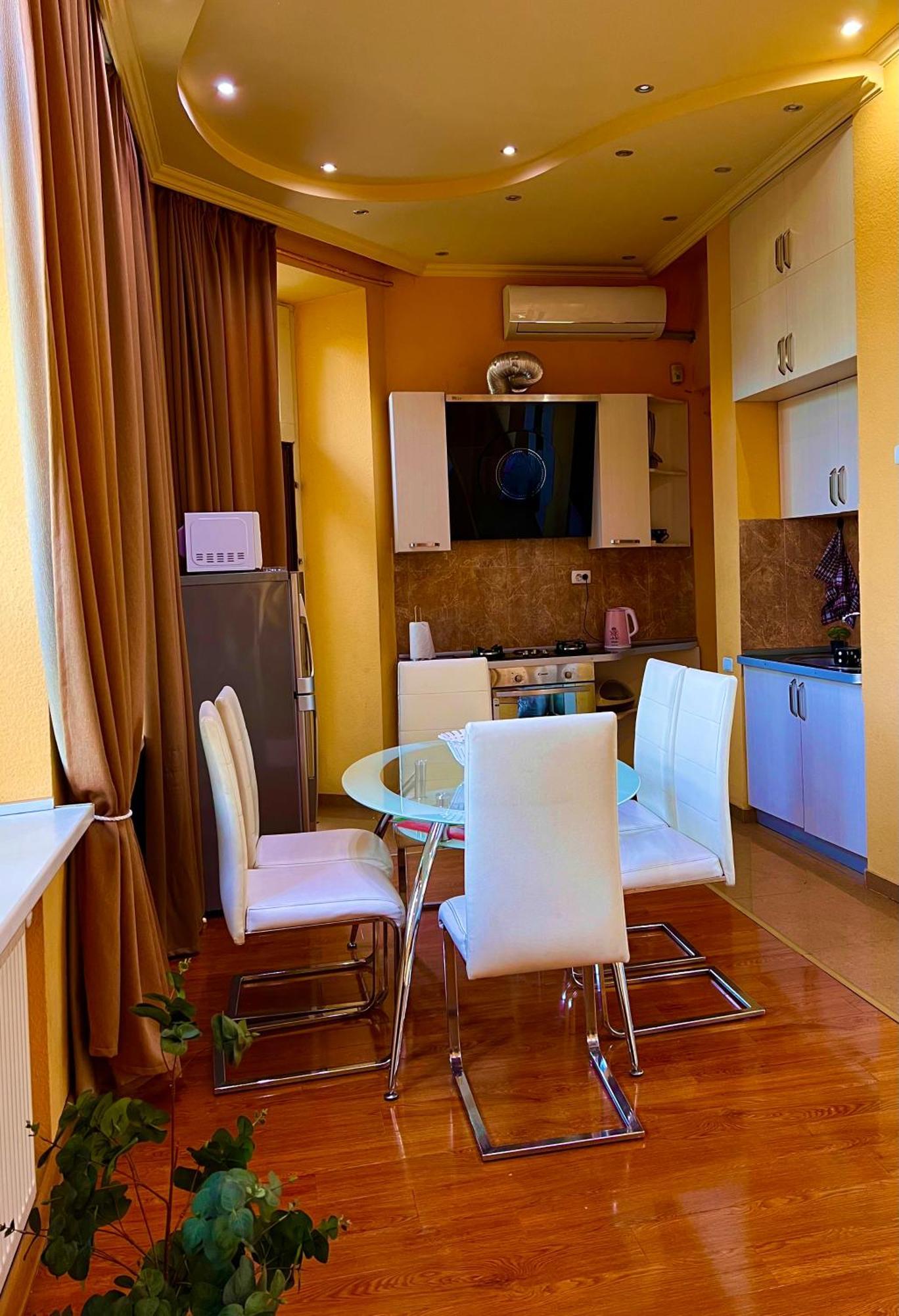 Old Ubani Apartment Tbilisi ภายนอก รูปภาพ